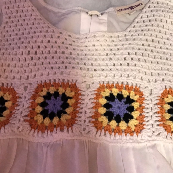 Altar’d state dress - Picture 2 of 4